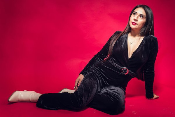 ¿Cómo puede una empresa adaptarse a los cambios tecnológicos rápidamente?